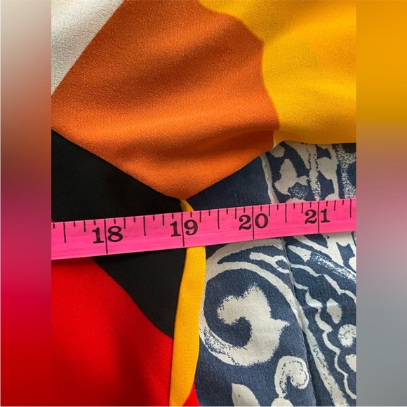 Vince Camuto Colorful Geometric Women's Top S - Picture 2 of 6